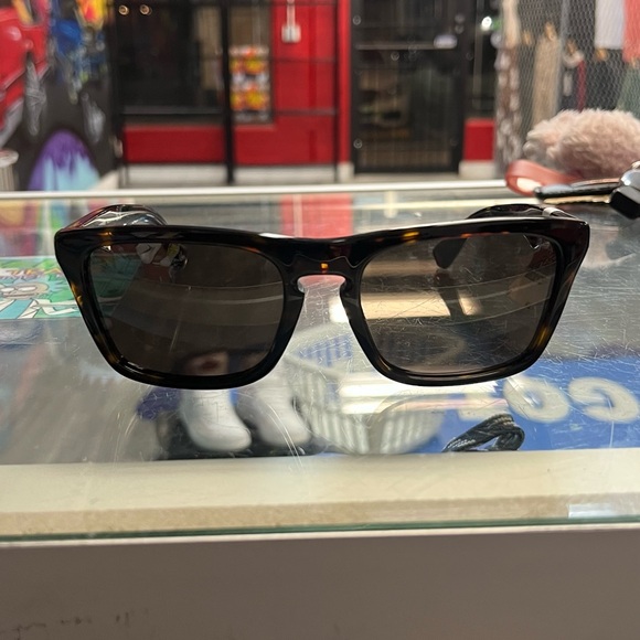 Burberry Tortoise Shell Sunglasses - Picture 1 of 5